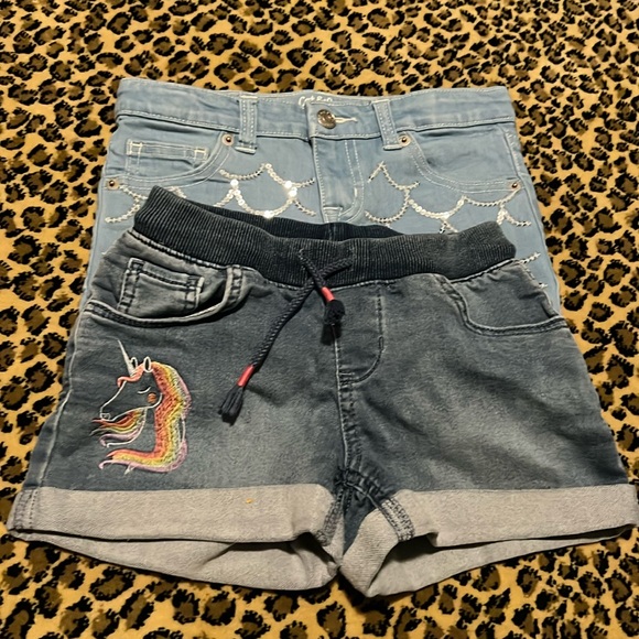 2 pair denim shirt Cat and Jack girls M(7/8) used - Picture 1 of 8